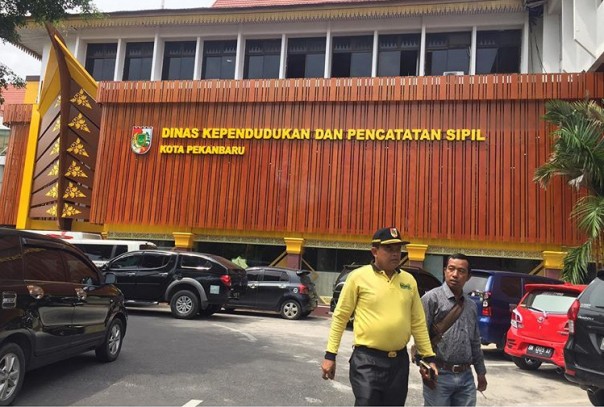 Disdukcapil MPP Pekanbaru Layani 600 Warga Setiap Hari Disdukcapil MPP Pekanbaru Layani 600 Warga Setiap Harii