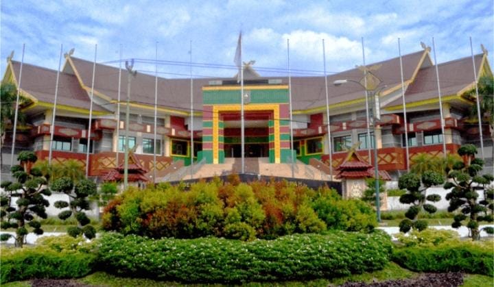 Caleg Golkar Ida Yulita Susanti unggul berdasarkan C1, diperkirakan melenggang ke DPRD Riau Caleg Golkar Ida Yulita Susanti unggul berdasarkan C1, diperkirakan melenggang ke DPRD Riaui