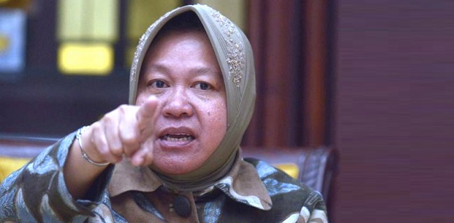Murka Bansos Tak Tersalurkan, Risma Ngamuk-ngamuk Lagi di Jember Murka Bansos Tak Tersalurkan, Risma Ngamuk-ngamuk Lagi di Jemberi