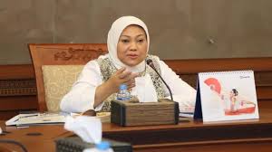 Menaker Sebut Perusahaan RI Kurang Latih Karyawan Menaker Sebut Perusahaan RI Kurang Latih Karyawani