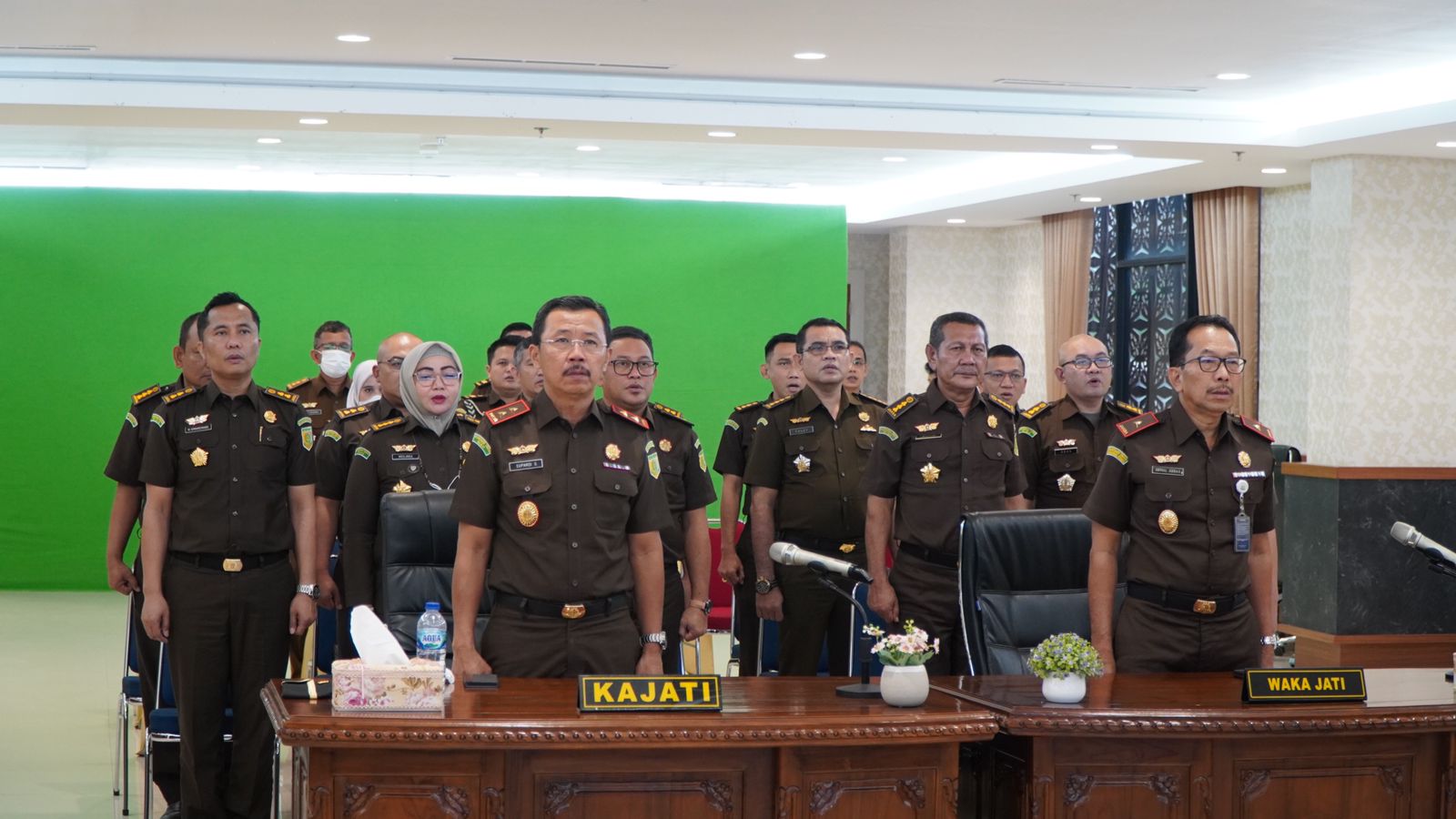 KEPALA KEJAKSAAN TINGGI RIAU MENGIKUTI KEGIATAN KUNJUNGAN KERJA JAKSA AGUNG REPUBLIK INDONESIA SECARA VIRTUAL KEPALA KEJAKSAAN TINGGI RIAU MENGIKUTI KEGIATAN KUNJUNGAN KERJA JAKSA AGUNG REPUBLIK INDONESIA SECARA VIRTUALi
