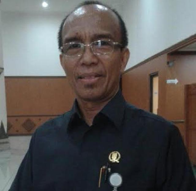 Banyak Anggota DPRD Riau Tak Hadir Rapat Paripurna Tiga Kali Berturut Banyak Anggota DPRD Riau Tak Hadir Rapat Paripurna Tiga Kali Berturuti