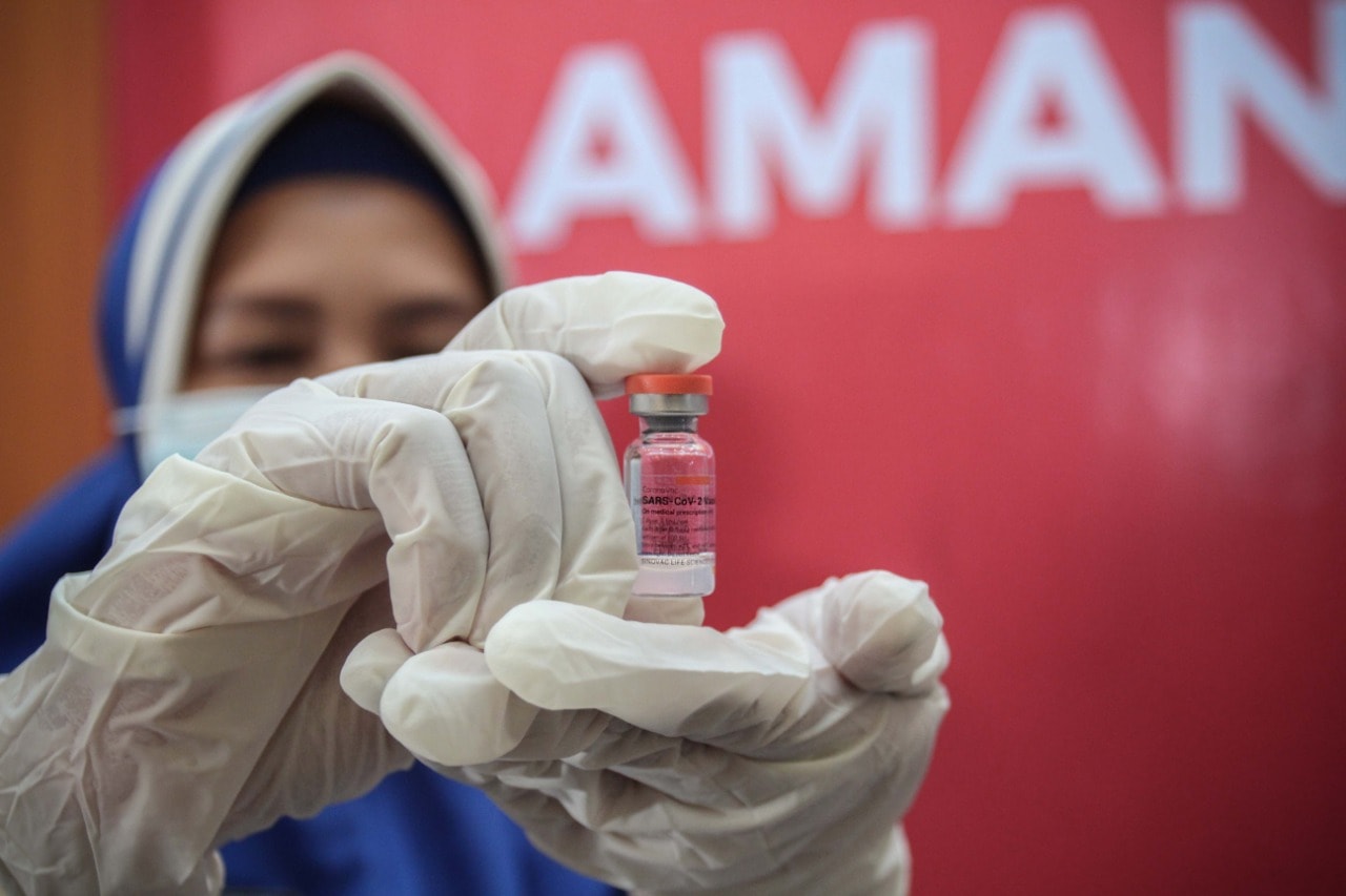 Vaksinasi Covid-19 di Riau Tembus 75,6 Persen Vaksinasi Covid-19 di Riau Tembus 75,6 Perseni
