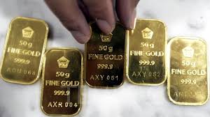 Harga Emas Antam Anjlok Rp18 Ribu per Gram