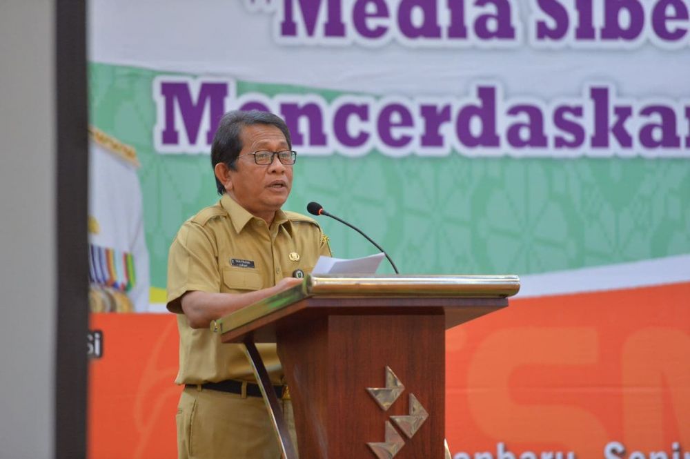 Sekdaprov Riau Hadiri Pelantikan Pengurus SMSI Riau Sekdaprov Riau Hadiri Pelantikan Pengurus SMSI Riaui