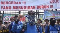 Draf Omnibus Law Cipta Kerja, Jokowi Hapus Cuti Panjang Draf Omnibus Law Cipta Kerja, Jokowi Hapus Cuti Panjangi