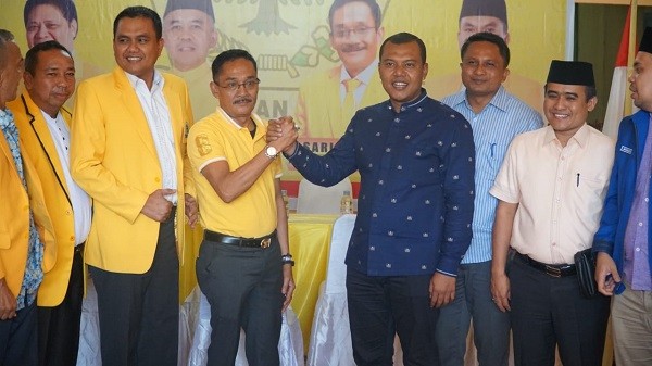 Ketua DPC Demokrat Rohul Kelmi Amri Ajak Partai Golkar Berkoalisi Ketua DPC Demokrat Rohul Kelmi Amri Ajak Partai Golkar Berkoalisii