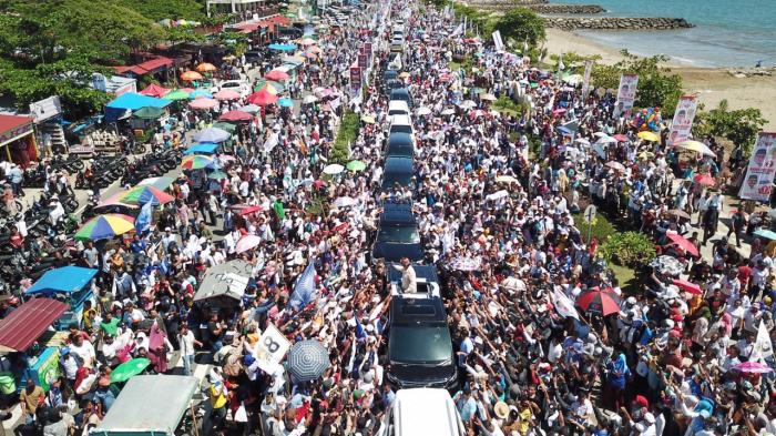 Kampanye di Padang, Prabowo Disambut Antusias Warga Minang Kampanye di Padang, Prabowo Disambut Antusias Warga Minangi