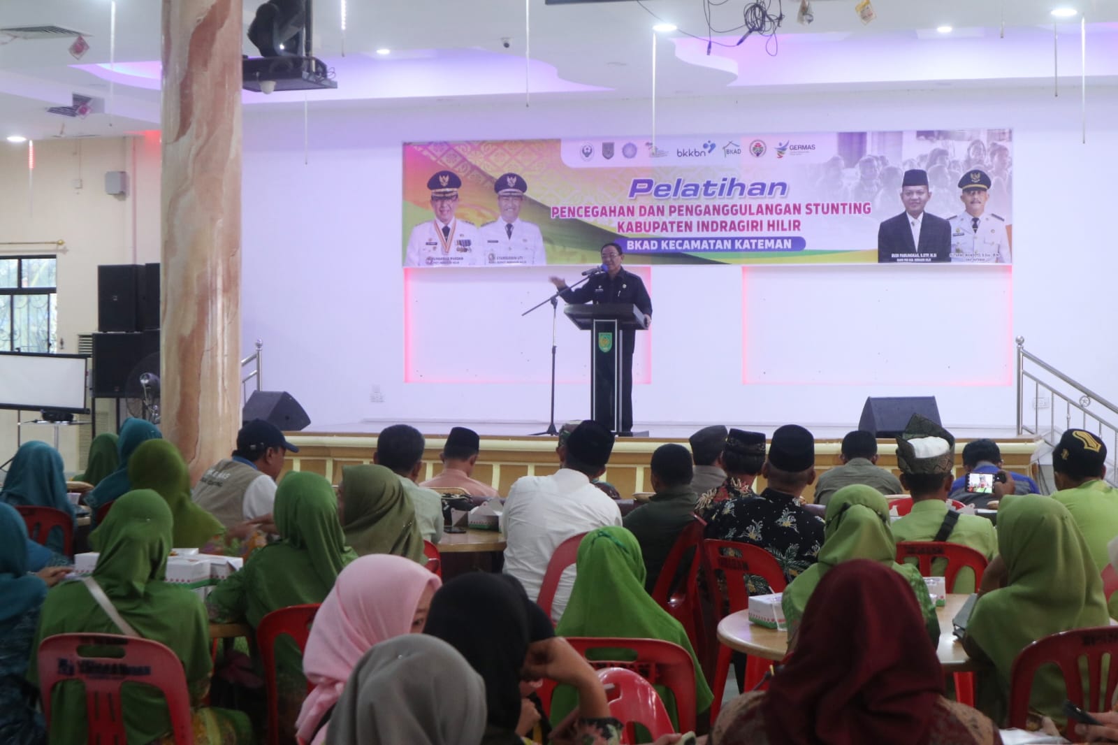 Bupati Inhil Buka Pelatihan Pencegahan dan Penanggulangan Stunting Bupati Inhil Buka Pelatihan Pencegahan dan Penanggulangan Stuntingi