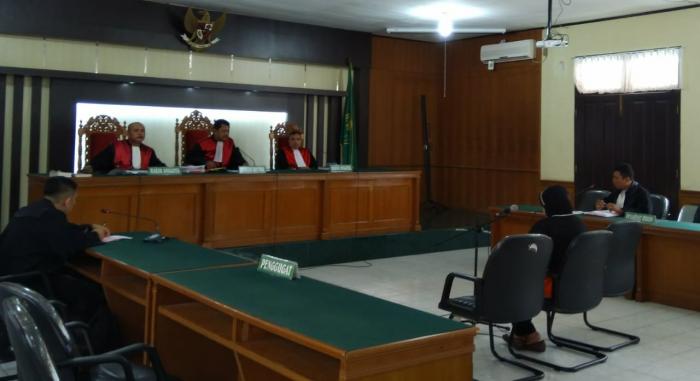 Sidang Lanjutan TPPU, Intan Menangis Diancam 7 Tahun Kurungan Sidang Lanjutan TPPU, Intan Menangis Diancam 7 Tahun Kurungani