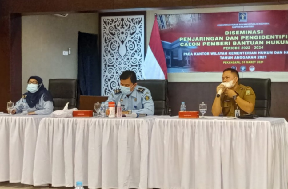Pemprov Riau Beri Bantuan Hukum Bagi Warga Kurang Mampu Pemprov Riau Beri Bantuan Hukum Bagi Warga Kurang Mampui