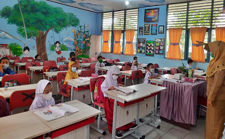 Wali Murid Keberatan Aturan Wajib Vaksin Untuk Belajar Tatap Muka Wali Murid Keberatan Aturan Wajib Vaksin Untuk Belajar Tatap Mukai