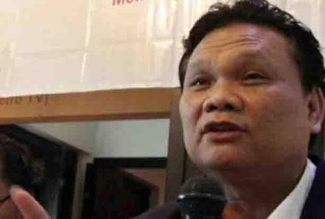 Kembali Ditetapkan Sebagai Tersangka, Emrus: Harusnya Setnov Legowo Mundur dari Ketum Golkar Kembali Ditetapkan Sebagai Tersangka, Emrus: Harusnya Setnov Legowo Mundur dari Ketum Golkari