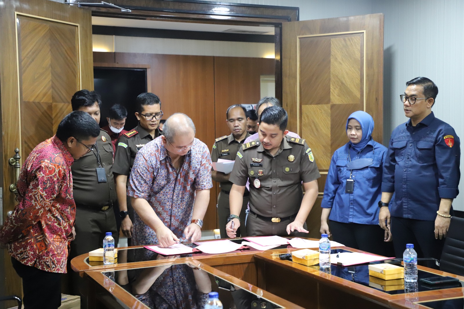 Aset Terpidana Benny Tjokrosaputro Kembali Disita Eksekusi oleh Penyidik Kejaksaan Agung Aset Terpidana Benny Tjokrosaputro Kembali Disita Eksekusi oleh Penyidik Kejaksaan Agungi
