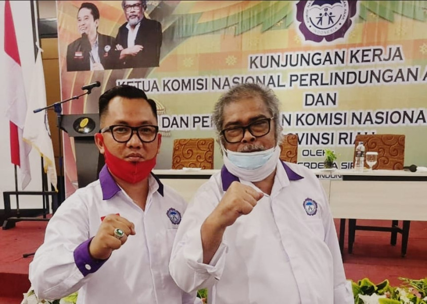 Komnas PA Riau Kecam Oknum Guru Setubuhi Siswi di Rohul, Benny: Hukum Seberat-beratnya ! Komnas PA Riau Kecam Oknum Guru Setubuhi Siswi di Rohul, Benny: Hukum Seberat-beratnya !i