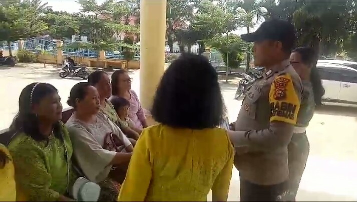 Polres Kampar melalui Kapolsek Siak Hulu AKP Asdisyah Mursyid, S.H, Giat Himbauan Cooling System Jelang Pemilu Tahun 2024i