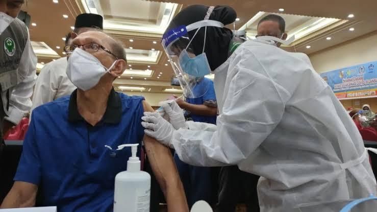Satgas Covid-19 Riau akan Dirikan Posko Vaksinasi di Mal Satgas Covid-19 Riau akan Dirikan Posko Vaksinasi di Mali