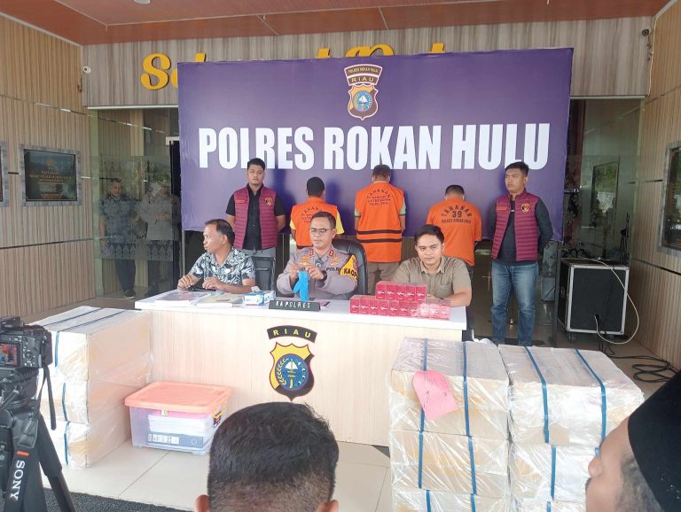 Penyelundupan Rokok Ilegal dari Batam ke Riau Melalui Tembilahan: Peringatan untuk Aparat Penegak Hukum Penyelundupan Rokok Ilegal dari Batam ke Riau Melalui Tembilahan: Peringatan untuk Aparat Penegak Hukumi