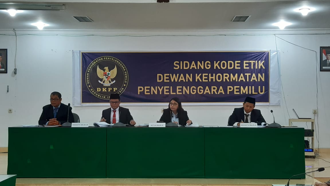 Salah Tulis Alamat Caleg, KPU Inhu Disidang DKPP Salah Tulis Alamat Caleg, KPU Inhu Disidang DKPPi