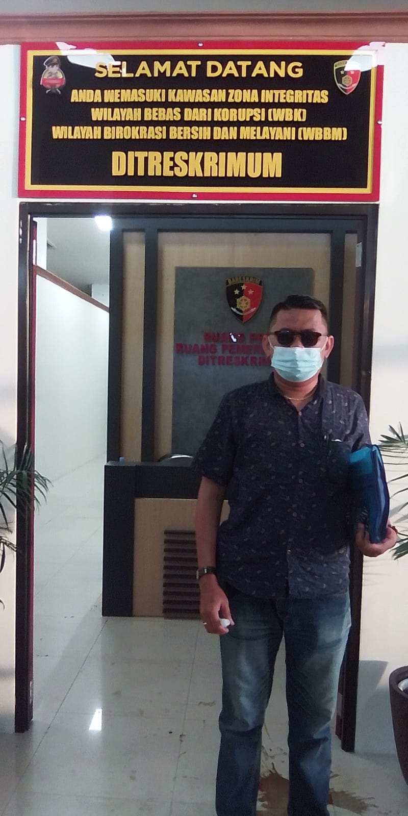 Kembali Anggota Dewan Kader PDIP ini Dilaporkan ke Polda Riau, Terkait Kasus Penipuan Uang 170 Juta Kembali Anggota Dewan Kader PDIP ini Dilaporkan ke Polda Riau, Terkait Kasus Penipuan Uang 170 Juta i