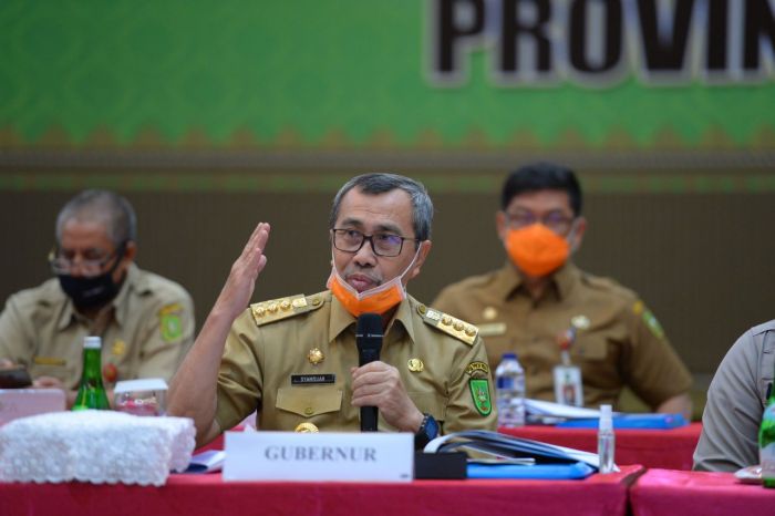 Gubri Minta Proyek Pembangunan Waduk Lompatan Harimau Dihentikan Gubri Minta Proyek Pembangunan Waduk Lompatan Harimau Dihentikani