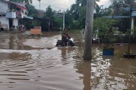 Sungai di Rohul dan Kampar Riau Waspada Banjir Sungai di Rohul dan Kampar Riau Waspada Banjiri
