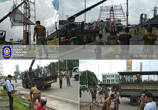 Walikota Kecam Keberadaan Ribuan Reklame Ilegal Kotori Pekanbaru Walikota Kecam Keberadaan Ribuan Reklame Ilegal Kotori Pekanbarui
