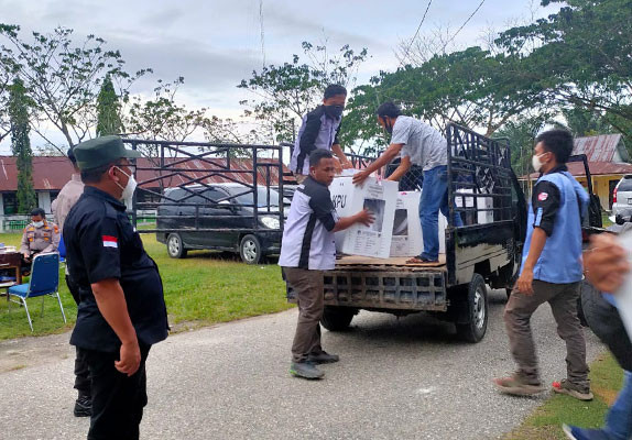 Ini Sederetan Masalah yang Terjadi Pada Pelaksanaan 9 Pilkada di Riau Ini Sederetan Masalah yang Terjadi Pada Pelaksanaan 9 Pilkada di Riaui