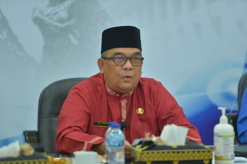 Wagub Riau Sebut Karhutla Jadi Pengalih Isu Peredaran Narkoba Wagub Riau Sebut Karhutla Jadi Pengalih Isu Peredaran Narkobai