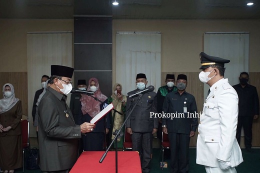 Bupati Wardan Lantik 23 Pejabat Administrator di Lingkungan Pemkab Inhil Bupati Wardan Lantik 23 Pejabat Administrator di Lingkungan Pemkab Inhili