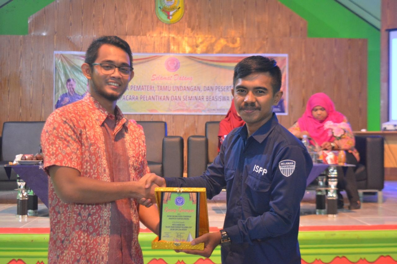 Ikatan Sarjana Peduli Kuansing Gelar Seminar dan Pelantikan Pengurus Ikatan Sarjana Peduli Kuansing Gelar Seminar dan Pelantikan Pengurusi