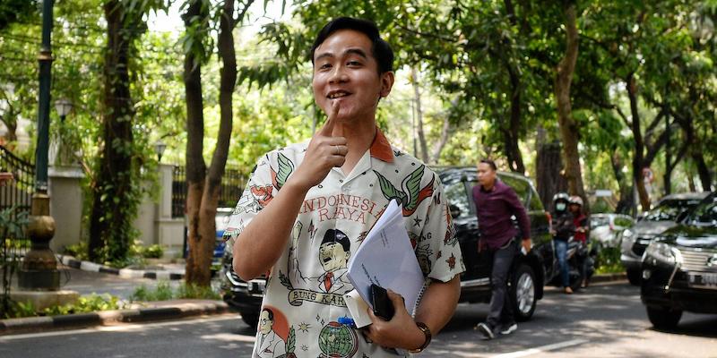 Gibran Puji Kinerja Anies, Pengamat: Mungkin Mau Maju Pilkada DKI 2024 Gibran Puji Kinerja Anies, Pengamat: Mungkin Mau Maju Pilkada DKI 2024i