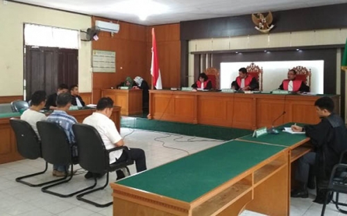 3 Terdakwa Kasus Korupsi Proyek Danau Buatan di Rohil Terancam 4 Tahun Penjara 3 Terdakwa Kasus Korupsi Proyek Danau Buatan di Rohil Terancam 4 Tahun Penjarai