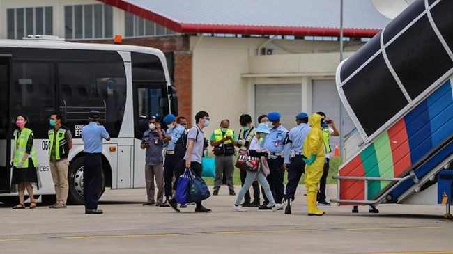 Pemerintah Pulangkan Ratusan WNI Gelombang Kedua dari China Pemerintah Pulangkan Ratusan WNI Gelombang Kedua dari Chinai