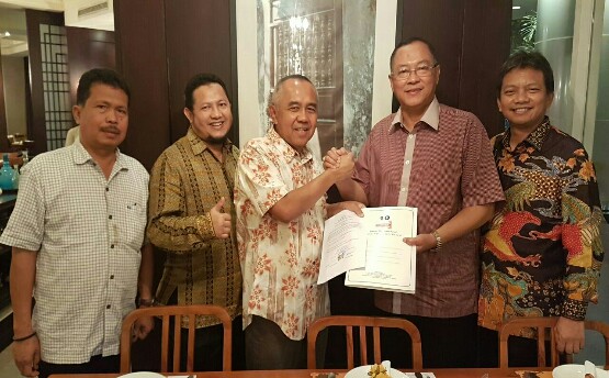 Serahkan SK Dukungan, Begini Strategi Hanura Memenangkan Andi-Suyatno Serahkan SK Dukungan, Begini Strategi Hanura Memenangkan Andi-Suyatnoi