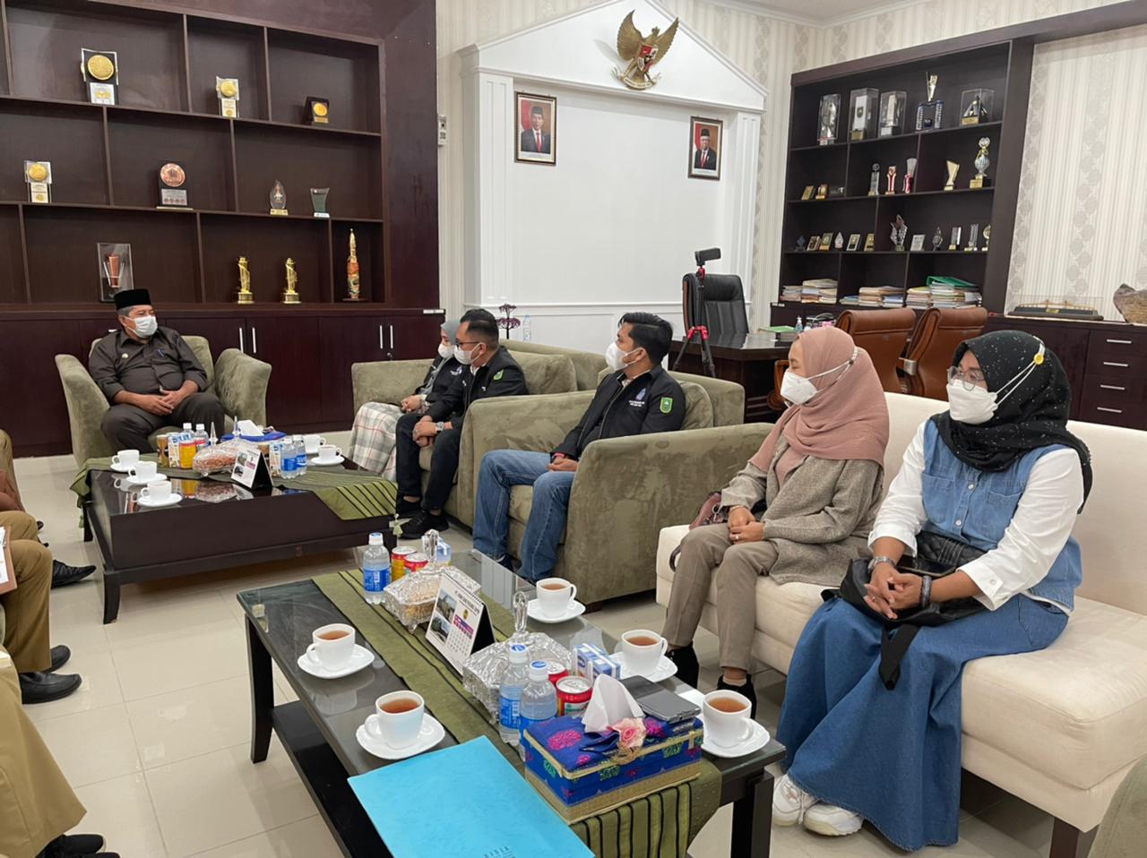 Kunjungan Kerja Komnas PA Riau Mendapat Sambutan Baik Bupati Siak Kunjungan Kerja Komnas PA Riau Mendapat Sambutan Baik Bupati Siaki
