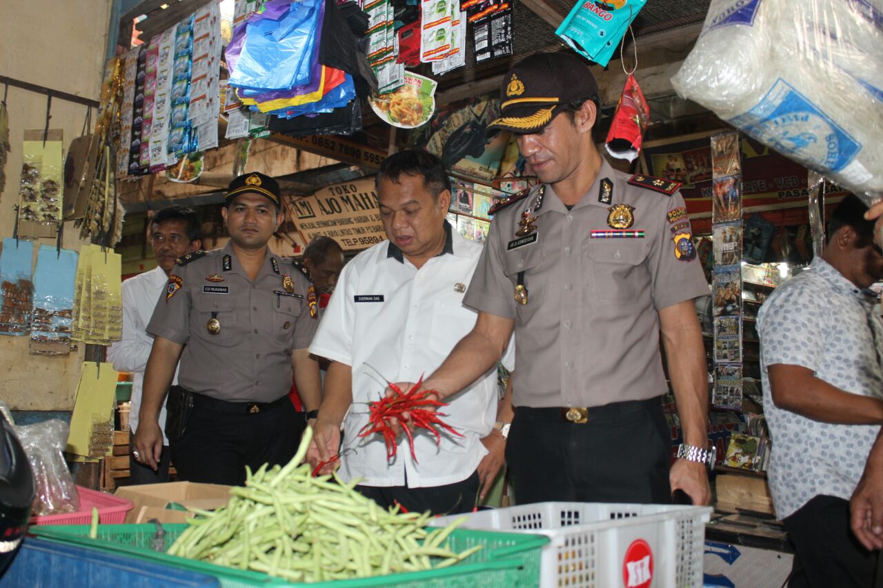 Sidak Tim Satgas Pangan Pelalawan Jelang Natal dan Tahun Baru, Harga Stabil Sidak Tim Satgas Pangan Pelalawan Jelang Natal dan Tahun Baru, Harga Stabili