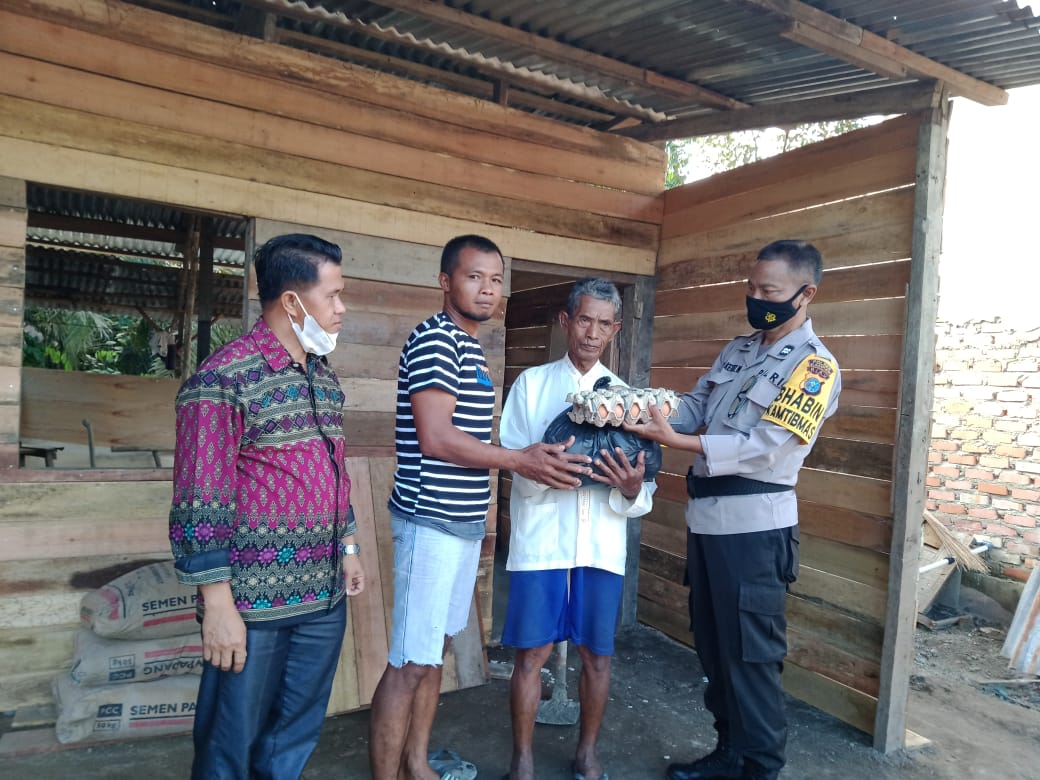 Usai Dilantik, Mulyadi Kadus IV Pangkalan Baru Langsung Gerak Bantu Warganya Usai Dilantik, Mulyadi Kadus IV Pangkalan Baru Langsung Gerak Bantu Warganyai