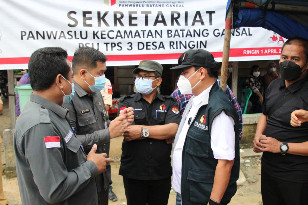 Ketua Bawaslu RI Abhan Monitoring PSU di Indragiri Hulu Riau