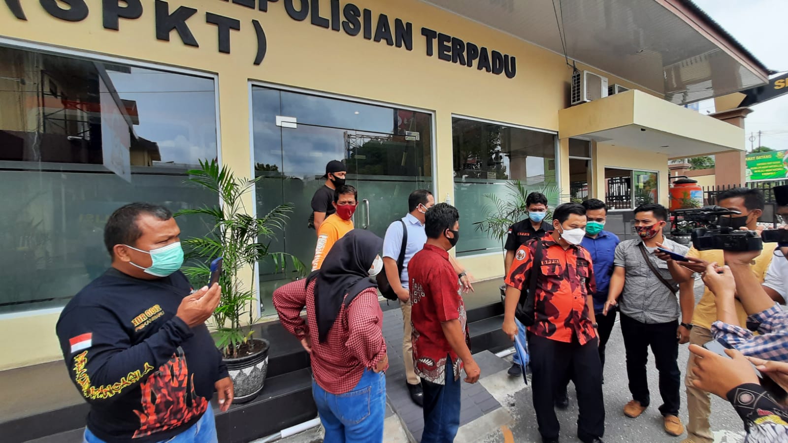 Dugaan Pemerkosaan, Anak Dewan Kota Pekanbaru Dilaporkan ke Polisi Dugaan Pemerkosaan, Anak Dewan Kota Pekanbaru Dilaporkan ke Polisii