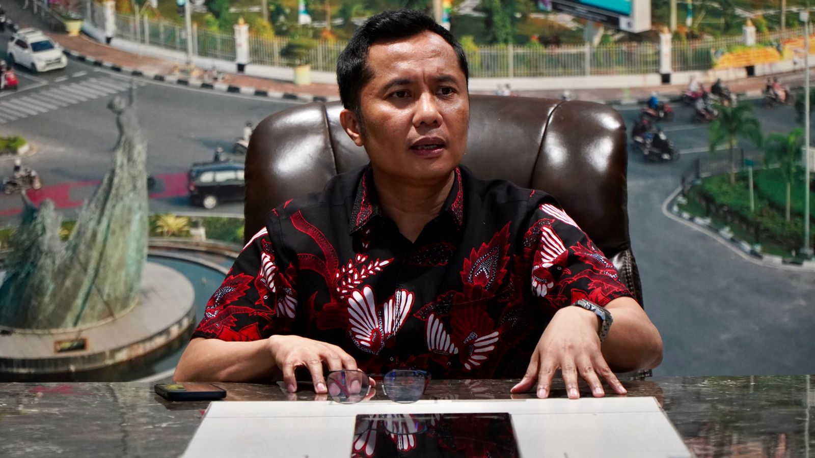 ASISTEN INTELIJEN KEJAKSAAN TINGGI RIAU MENERIMA AUDIENSI DARI KORPUS BEM SE-RIAU ASISTEN INTELIJEN KEJAKSAAN TINGGI RIAU MENERIMA AUDIENSI DARI KORPUS BEM SE-RIAUi
