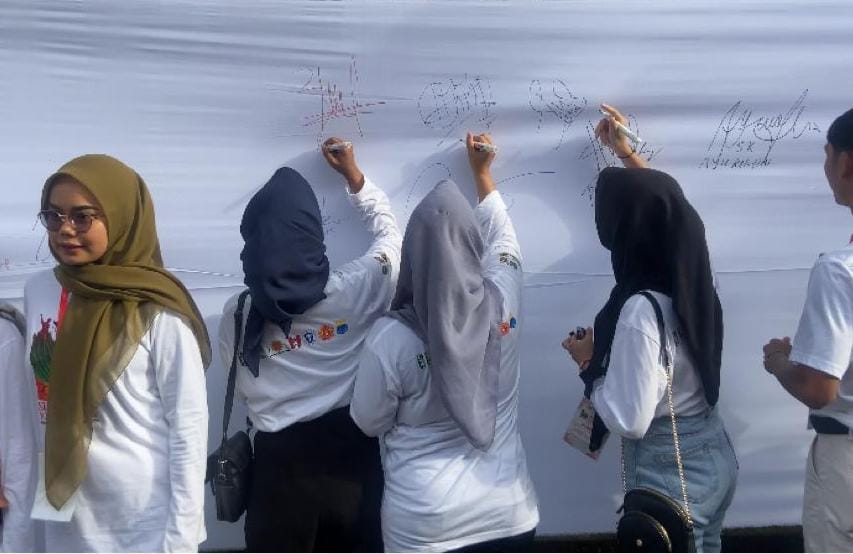 Cipayung Plus Provinsi Riau dan Pemuda se-Sumatera gelar kegiatan Deklarasi Pemilu Damai 2024 Cipayung Plus Provinsi Riau dan Pemuda se-Sumatera gelar kegiatan Deklarasi Pemilu Damai 2024i