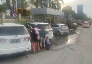 Dishub Pekanbaru sebut Jangan Parkir Kendaraan di Sekitaran Mal SKA Dishub Pekanbaru sebut Jangan Parkir Kendaraan di Sekitaran Mal SKAi