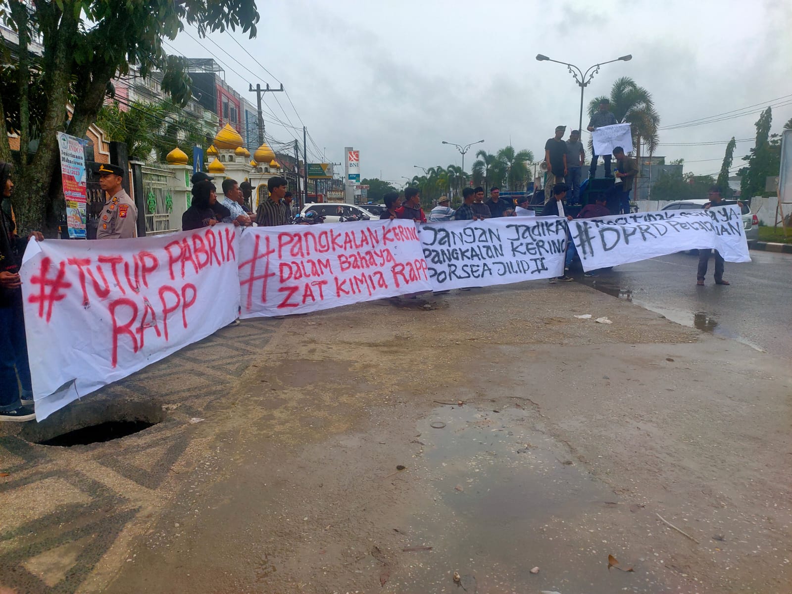 Pencemaran Lingkungan Aliansi Masyarakat Pelalawan, Minta Tutup Pabrik RAPP Pencemaran Lingkungan Aliansi Masyarakat Pelalawan, Minta Tutup Pabrik RAPPi