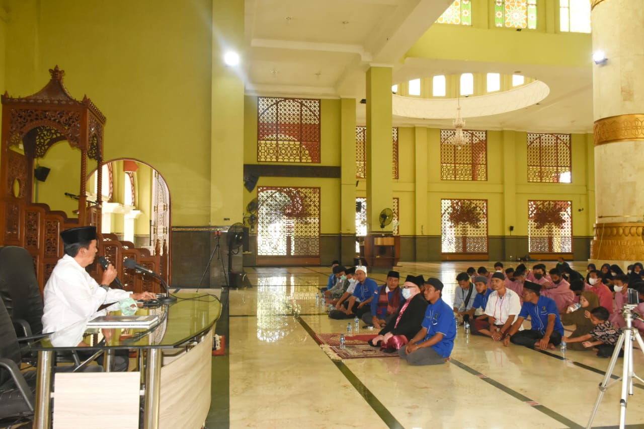 Hadirkan Ustadz H. Maruli Hasibuan, KNPI Kampar Peringati Sumpah Pemuda Bersama Siswa dan Santri Hadirkan Ustadz H. Maruli Hasibuan, KNPI Kampar Peringati Sumpah Pemuda Bersama Siswa dan Santrii