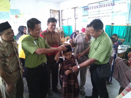 PT. RAPP Gelar Sunat Masal di Pelalawan dan Siak PT. RAPP Gelar Sunat Masal di Pelalawan dan Siaki