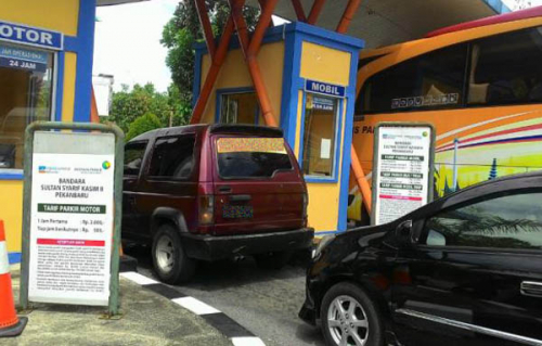 Februari Bayar Parkir Bandara SSK II Pekanbaru Tidak Pakai Uang Cash Februari Bayar Parkir Bandara SSK II Pekanbaru Tidak Pakai Uang Cashi