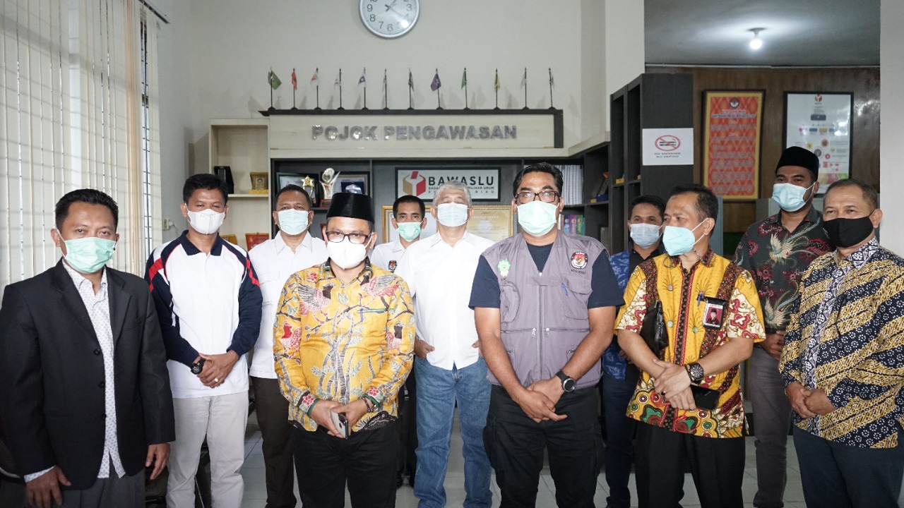 KPU Puji Kehumasan Bawaslu Riau, Rusidi : Kita Dukung Bakohumas KPU KPU Puji Kehumasan Bawaslu Riau, Rusidi : Kita Dukung Bakohumas KPUi