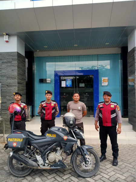 Pastikan Aman Dan Kondusif, Personil Sat Samapta Polres Rohul Gelar Patroli Dan Pengamanan Pasar Ramadhan 1444 Hijrah Pastikan Aman Dan Kondusif, Personil Sat Samapta Polres Rohul Gelar Patroli Dan Pengamanan Pasar Ramadhan 1444 Hijrahi