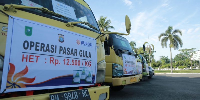 Bulog Drive Riau-Kepri Distribusikan 52 Ton Gula Pasir se-Riau Bulog Drive Riau-Kepri Distribusikan 52 Ton Gula Pasir se-Riaui
